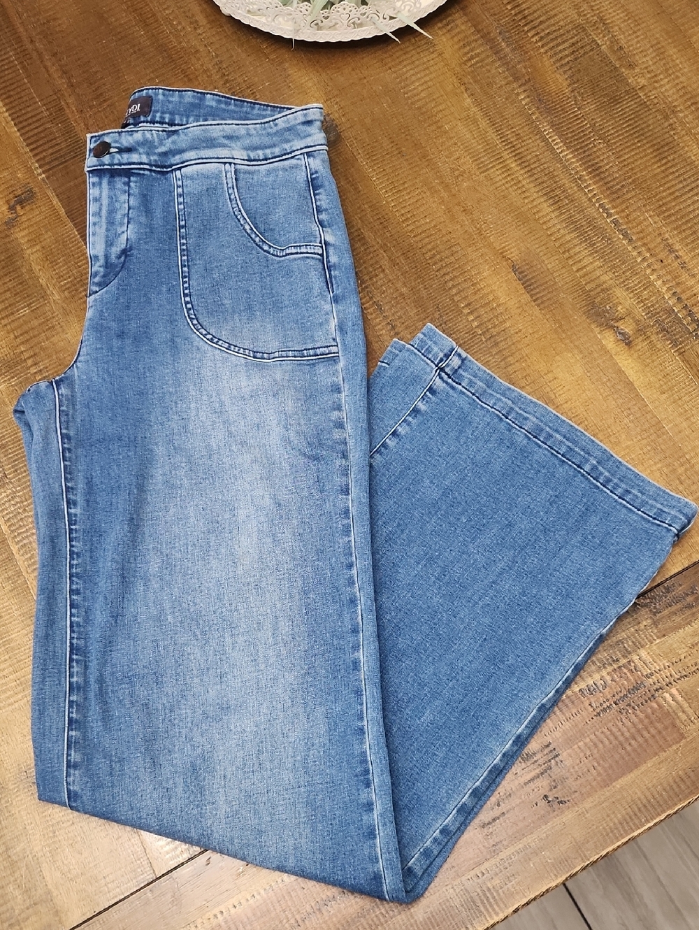 NYDJ Light Blue Wide Leg Jeans - Flare Silhouette Wmens Size 4
